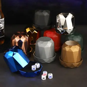 Висококачествен Безшумен Комплект чаши за игра на зарове с подплата фланела, пластмаса, устойчив, здрав, удобен за ръце Комплект чаши за десктоп игри