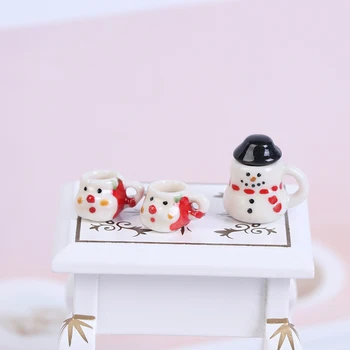 Куклен миниатюрен Коледна зимна керамичен комплект чаши и тенджери 1: 12, стоп-моушън Кафеена чаша за чай