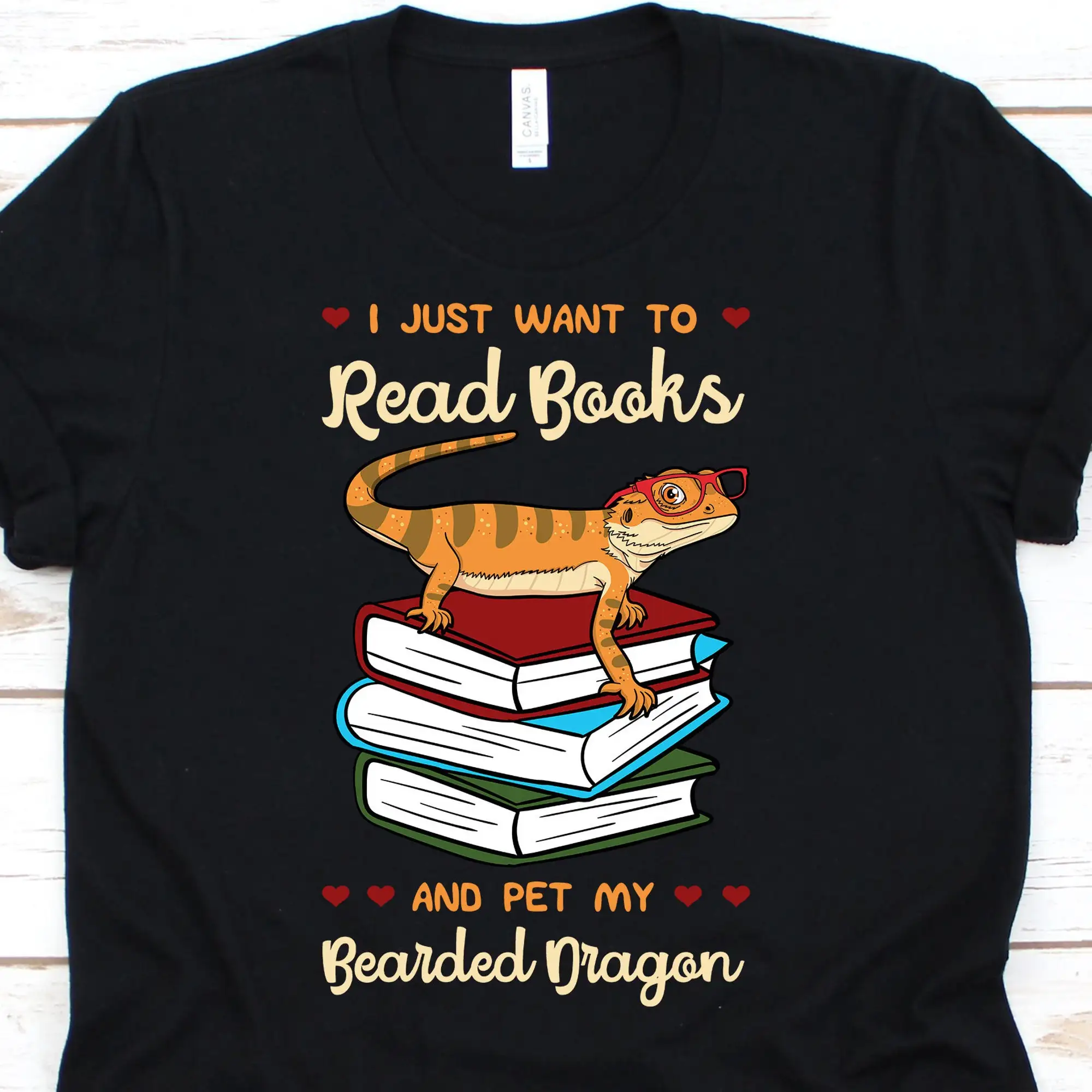 Аз просто искам да чета книги И гали своята тениска с бородатым дракон, За да резервирате любители, собствениците на влечуги Изображение 0