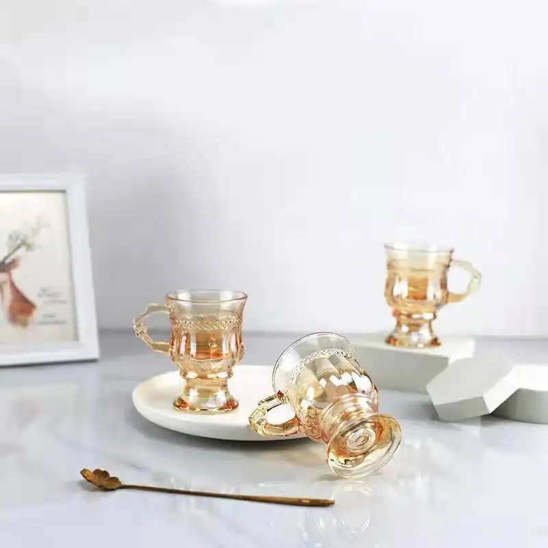 135 мл Луксозна Дизайнерска Стъклена Кафеена чаша с релефни изображения в Европейския Ретро-стил, Удебелена Чаена Чаша за домашна закуска, Млечна Чаша, Мини-чаена чаша Изображение 1