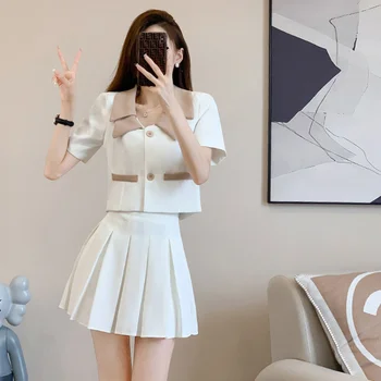 Горещо лято 2023, Корейски дрехи за темперамент, женски свеж модерен монтиране топ, плиссированная пола, комплект от две части