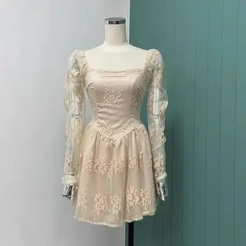 Нова лятна рокля с квадратна яка в стил френски ретро 