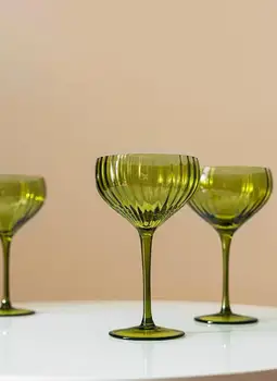 Френските средновековни Зелени цветя Чаша за червено вино, Ръчно изработени Чаша за коктейл Маргарита Стъклена чаша с дебели ръбове Винтажное цъфтящи цветя